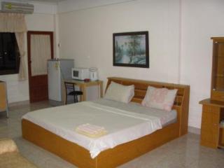 River Hotel Pattaya Exterior photo